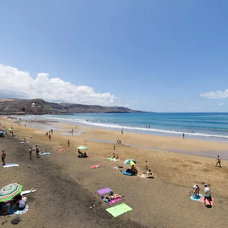 In Palmas Near Canteras